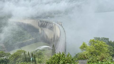 Victoria Dam &amp; Reservoir Kandy